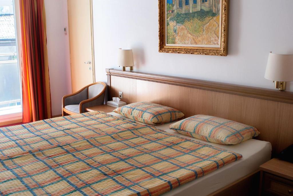 Hotel Dischma - Free Bus And Train Ticket Paradiso Room photo